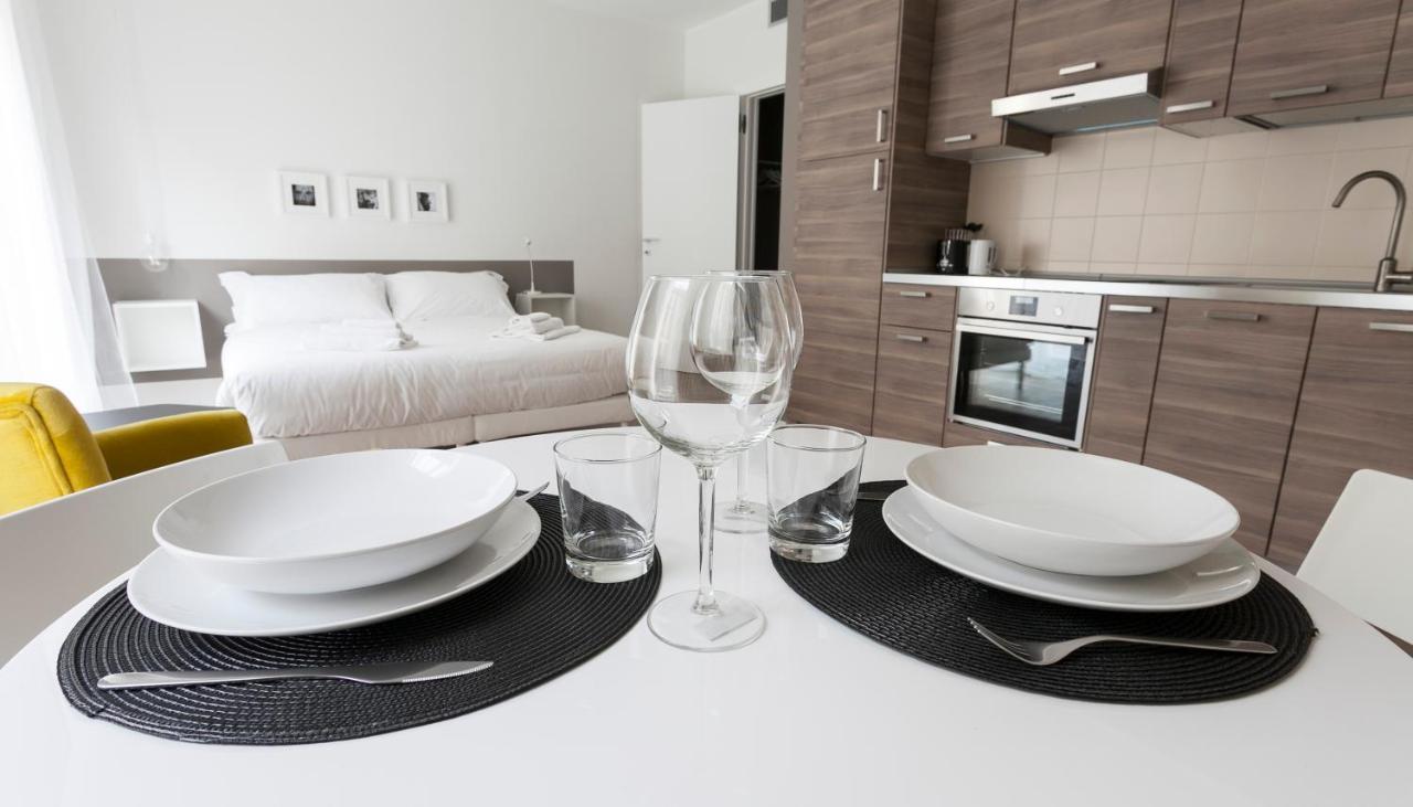 Italianway-Poma Appartement Milaan Buitenkant foto