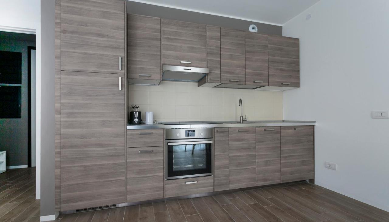 Italianway-Poma Appartement Milaan Buitenkant foto