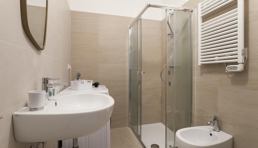 Italianway-Poma Appartement Milaan Buitenkant foto